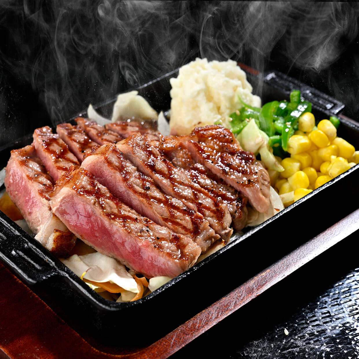 8F お肉料理専門 <br>オ肉ヤ YOSHIMI